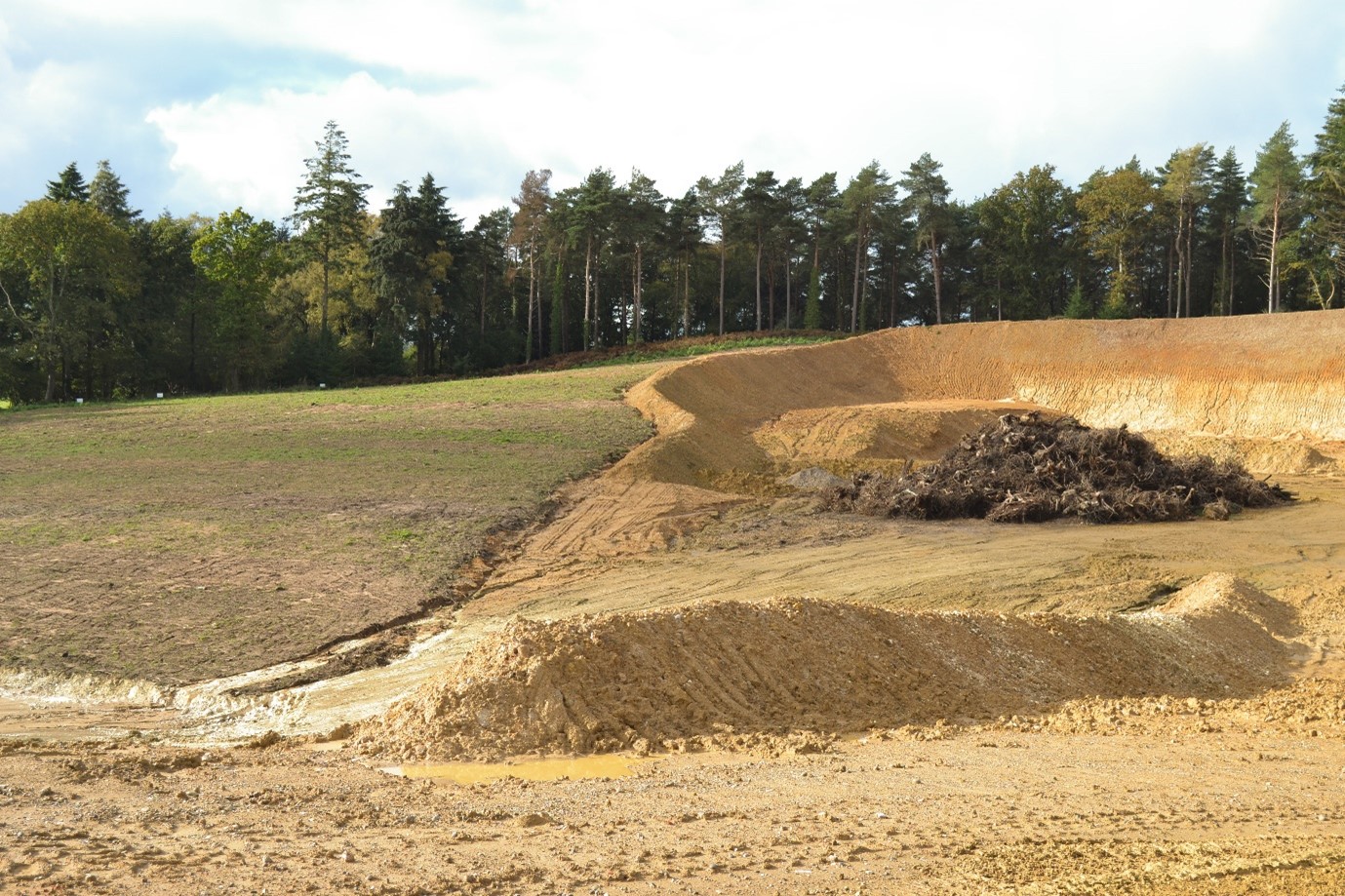 Areas of ongoing sand extraction and landform restoration (Oct 2023).
